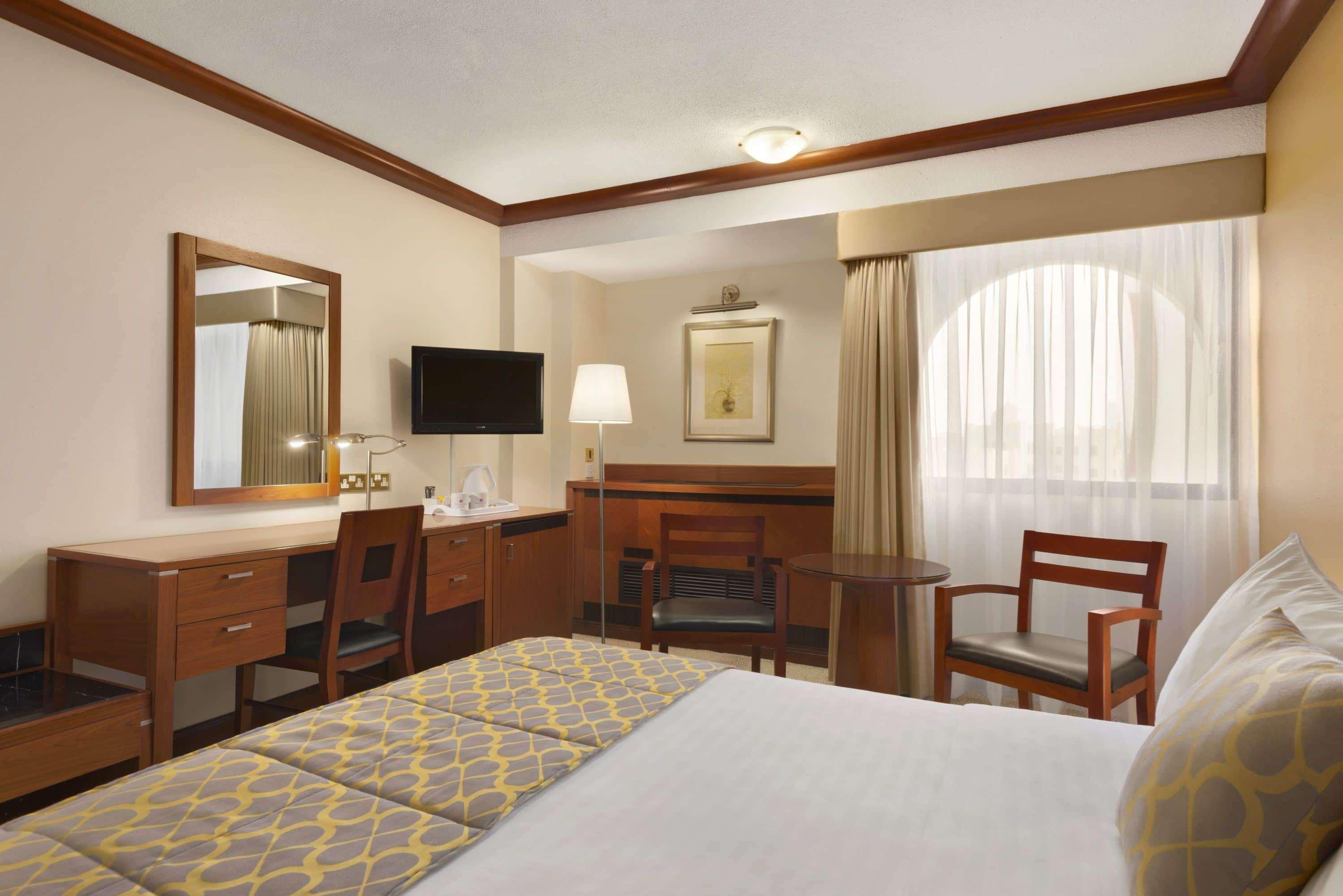 Ramada By Wyndham Bahrain Hotel Манама Екстериор снимка