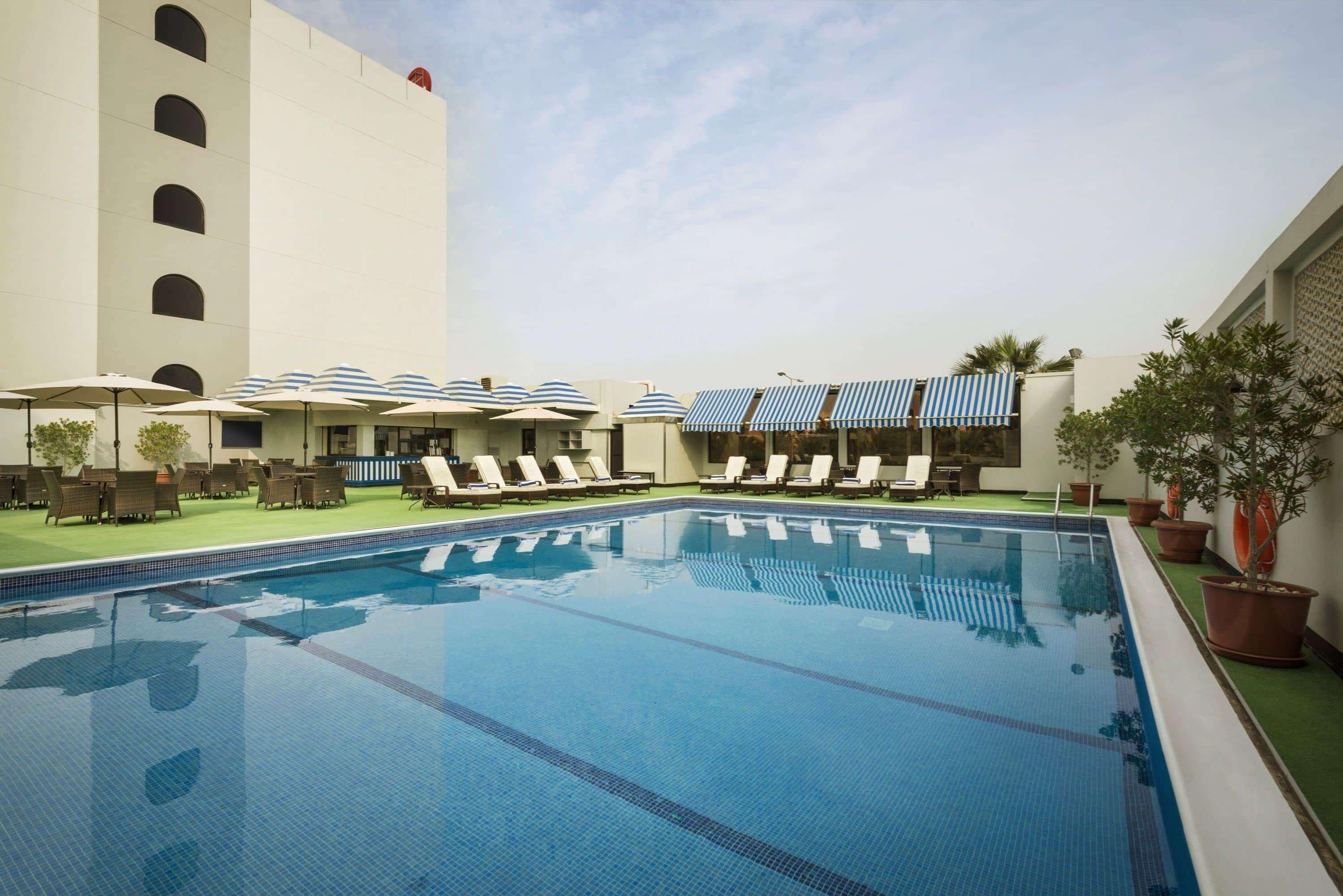 Ramada By Wyndham Bahrain Hotel Манама Екстериор снимка