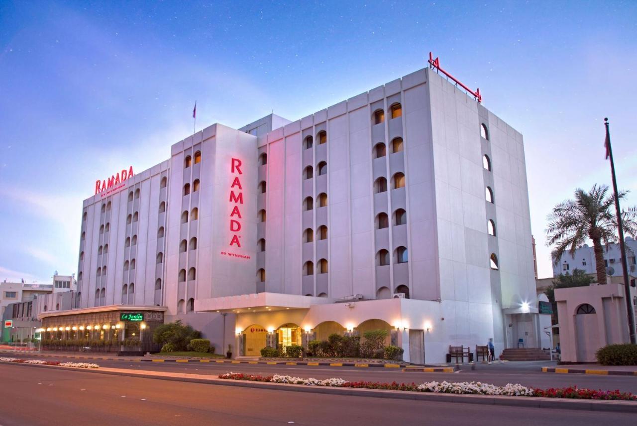Ramada By Wyndham Bahrain Hotel Манама Екстериор снимка