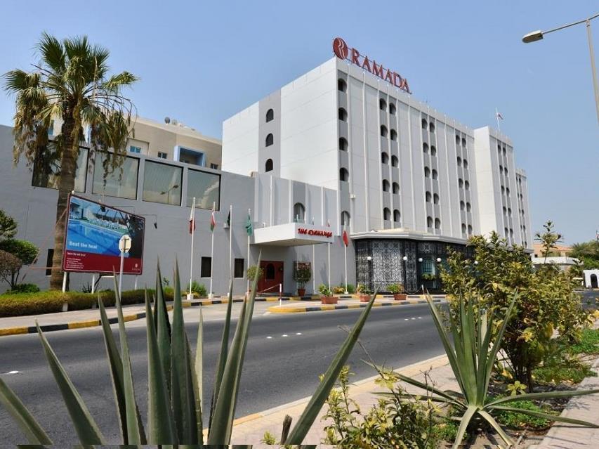 Ramada By Wyndham Bahrain Hotel Манама Екстериор снимка