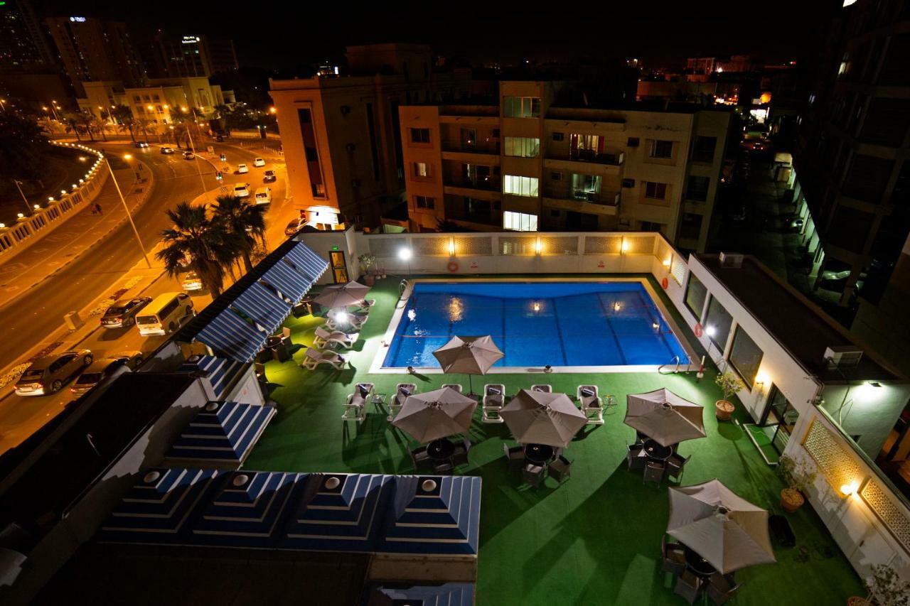 Ramada By Wyndham Bahrain Hotel Манама Екстериор снимка
