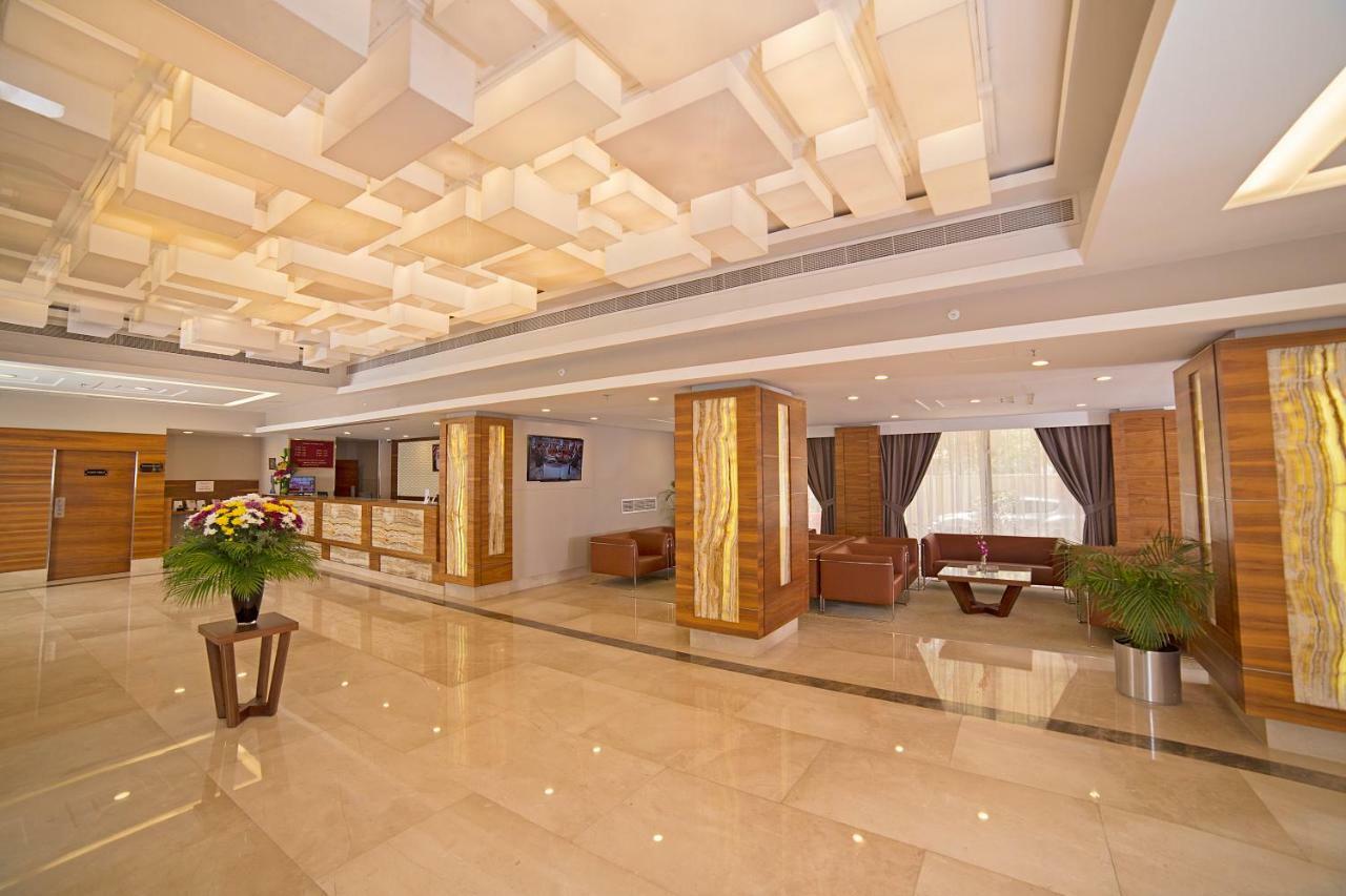 Ramada By Wyndham Bahrain Hotel Манама Екстериор снимка