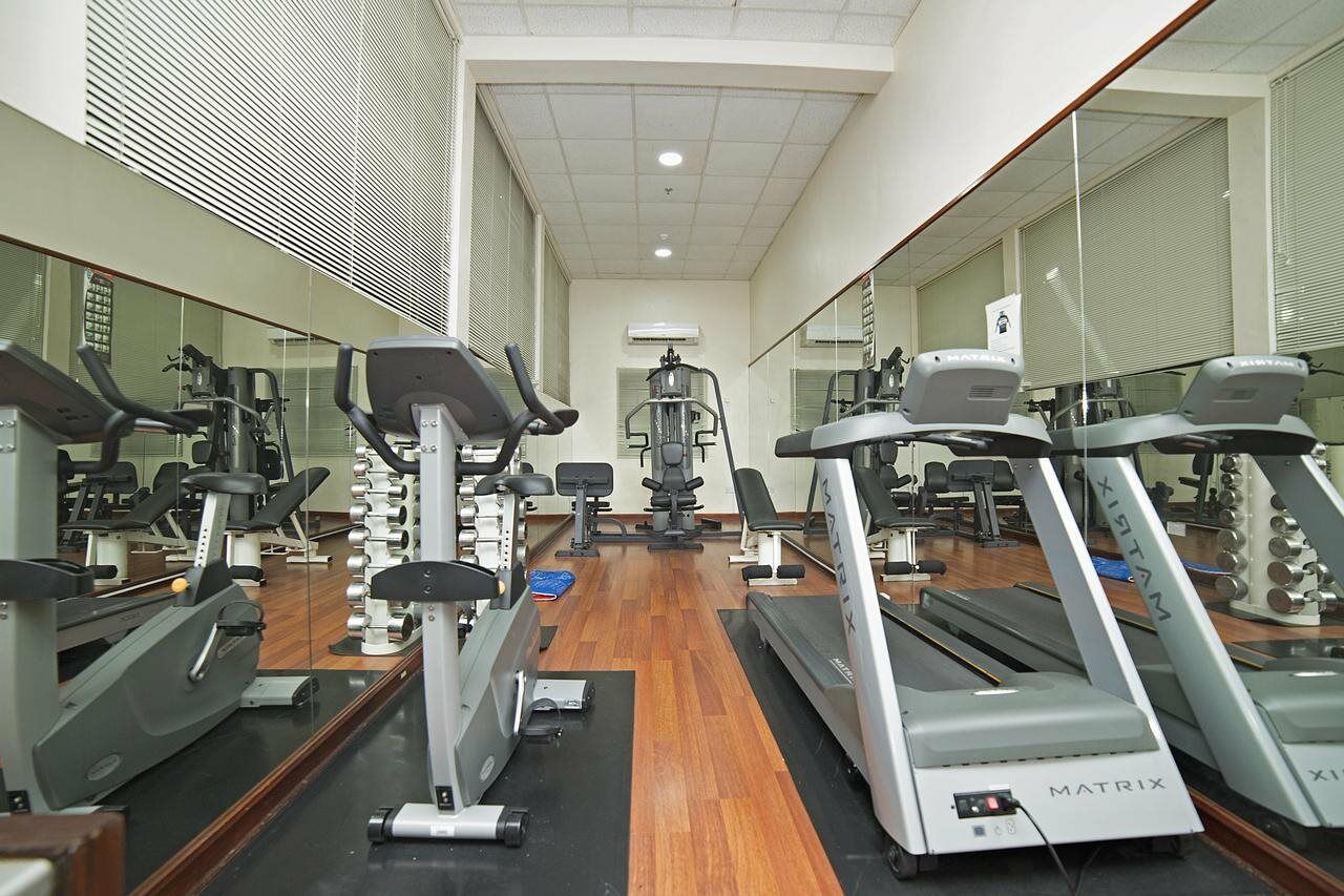 Ramada By Wyndham Bahrain Hotel Манама Екстериор снимка