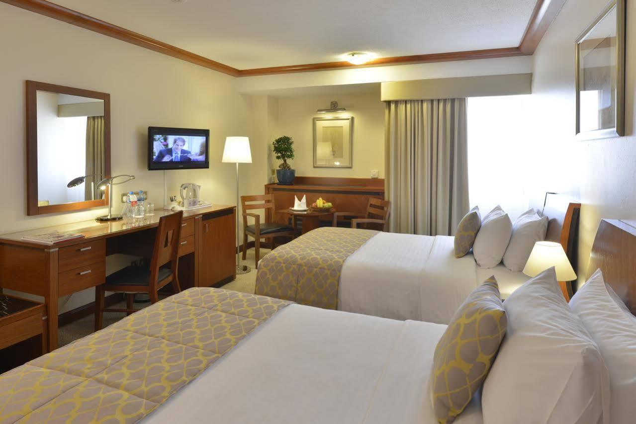 Ramada By Wyndham Bahrain Hotel Манама Екстериор снимка